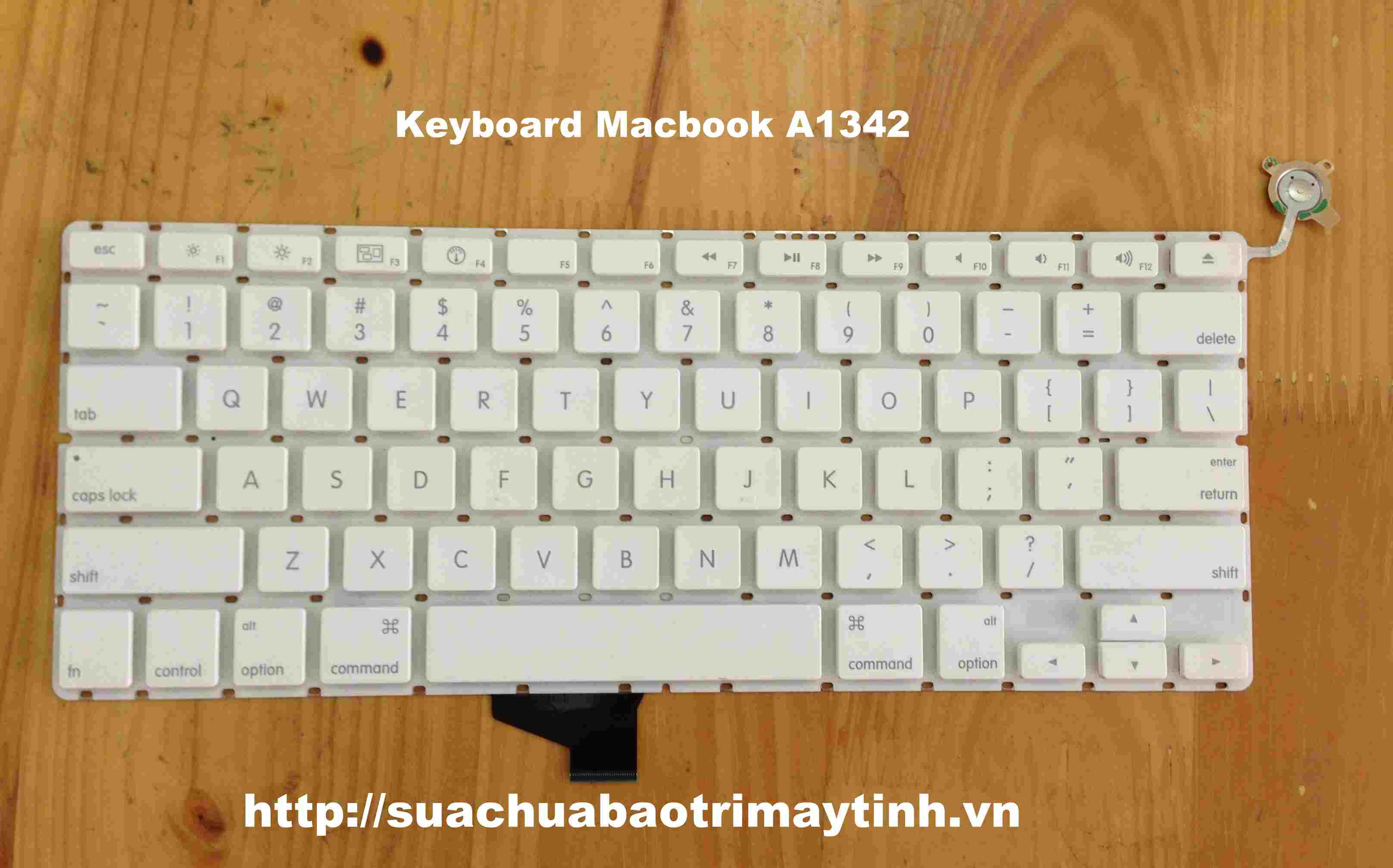 Keyboard Macbook A1342.JPG